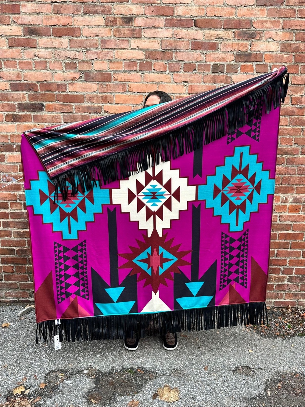 NWT 2FLYCO Southwestern / Serape Reversible Fringe Throw Blanket
